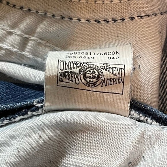 Vintage Lee High Rise Pleated Jeans, Union Made - Picture 11 of 11